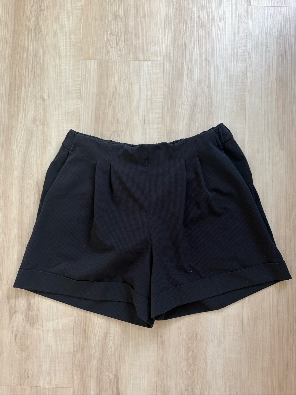 Lululemon “Practical Play Shorts”, Size 6